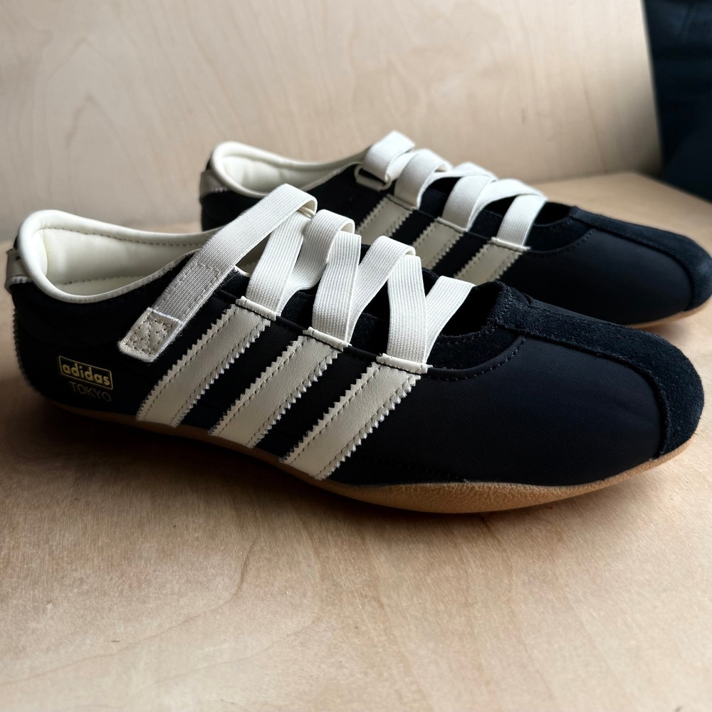 Adidas Women 10 Black Tokyo Elastic Strap Low Profile Sneaker Retro Gorpcore